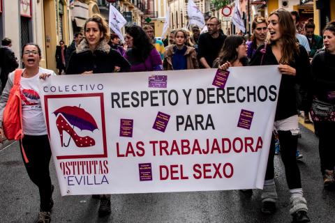 Entrevista a Kenia García, vocera de la campaña por la regularización de las personas migrantes en el Estado español y del Colectivo de Prostitutas de Sevilla: «Las trabajadoras sexuales atraviesan una situación nefasta sin ayudas de protección social»