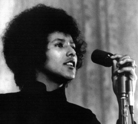 Entrevista a Elaine Brown, ex- dirigente del Black Panther Party (Panteras Negras)