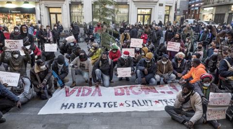 Lo que el racismo esconde. Incendio en la nave de Badalona, precariedad y exclusión social