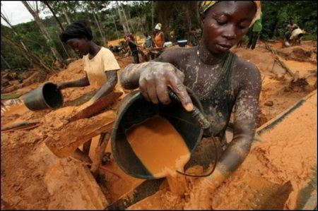 Minería, género y militarismo en África. 