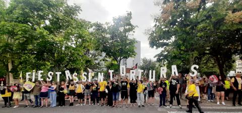 Por unas fiestas sin sangre -Cantabria contra la tauromaquia-